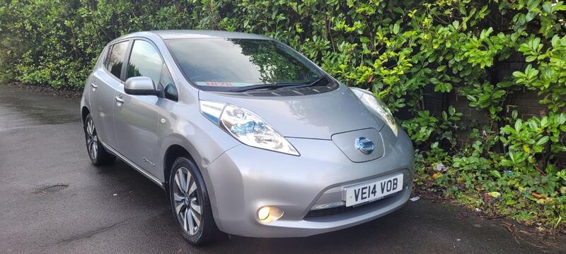 View NISSAN LEAF  24kWh Tekna 