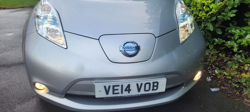 View NISSAN LEAF  24kWh Tekna 